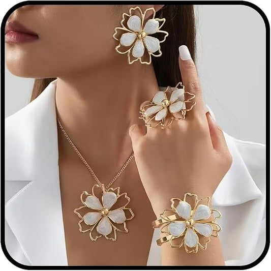 Linnea – Elegantes Schmuckset mit Blütenmotiven in Gold und Weiß