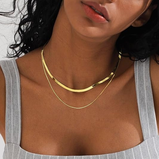 Frejel – Zweireihige Schlangenkette in Gold